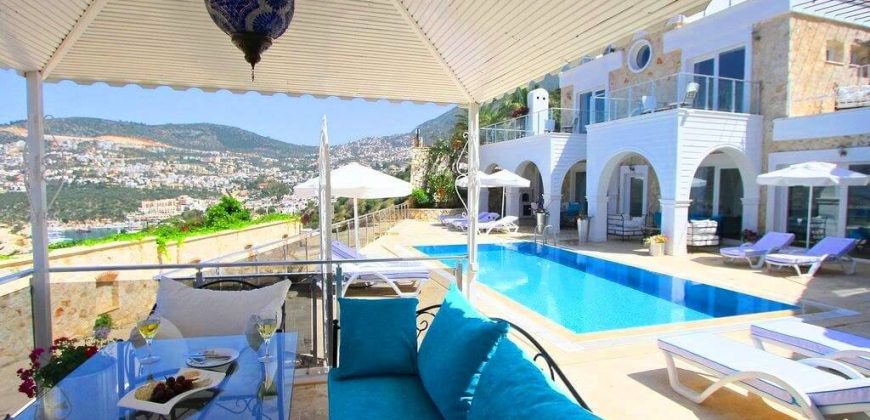 Luxury 5 Bedroom Villa at Fabulous Location Kalkan, Komurluk