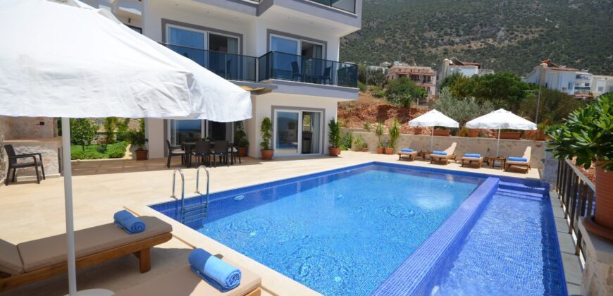 Three Bedroom Villa in Kalkan, Kızıltas