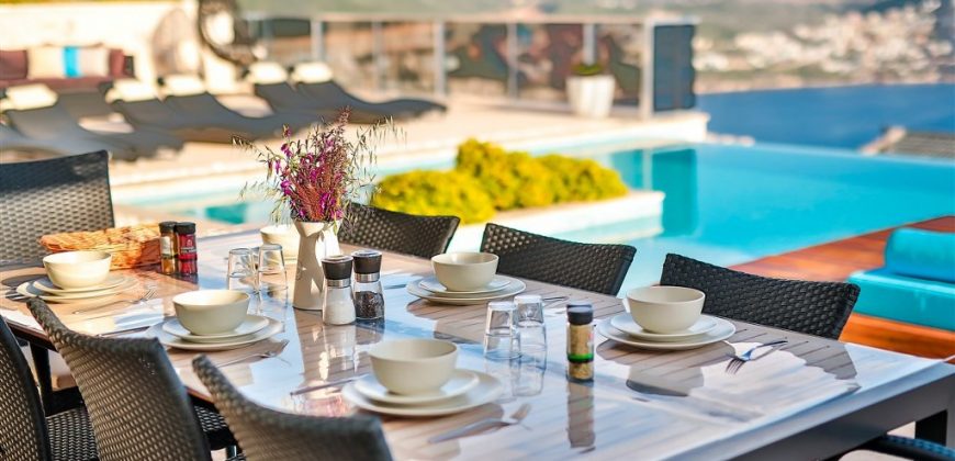 Luxury Five Bedroom Villa in Kalkan, Ortaalan