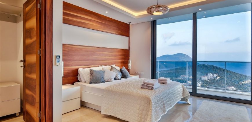 Luxury Five Bedroom Villa in Kalkan, Ortaalan