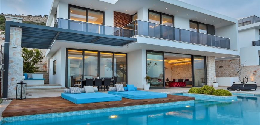 Luxury Five Bedroom Villa in Kalkan, Ortaalan