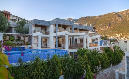 Luxury Five Bedroom Villa in Kalkan, Ortaalan