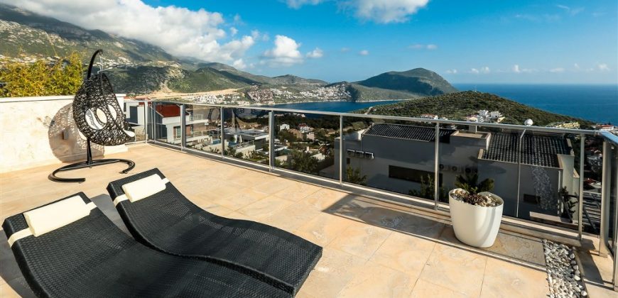Luxury Five Bedroom Villa in Kalkan, Ortaalan