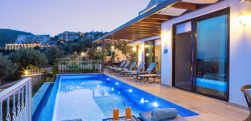 Luxury Four Bedroom Villa in Kalkan