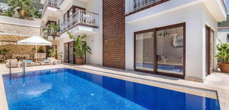 Four Bedroom Apartment For Sale in Kalkan