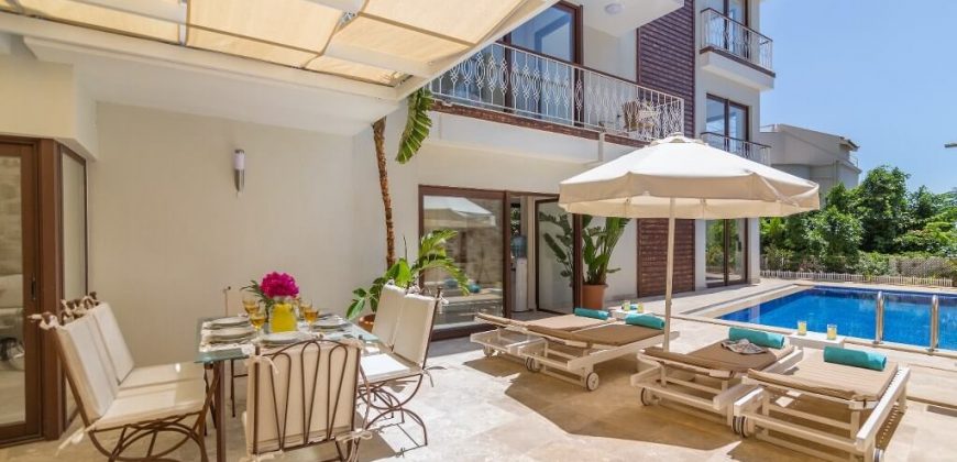 Four Bedroom Apartment For Sale in Kalkan