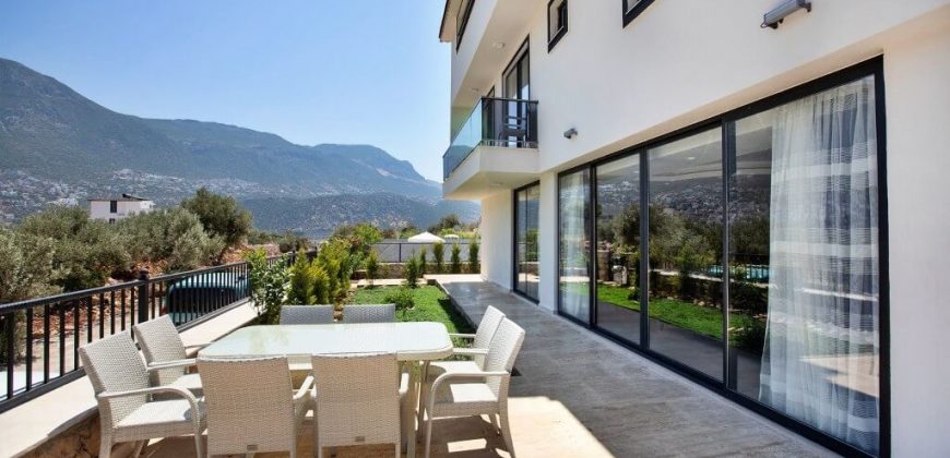 Four Bedroom Villa For Sale in Kalkan Kalamar Area