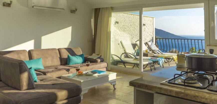 Luxury Three Bedroom Dublex Apartment in Kalkan for Sale