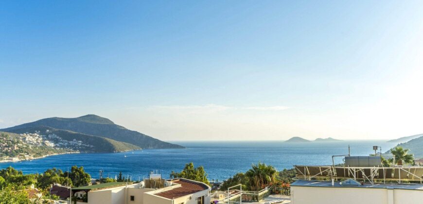 Luxury Three Bedroom Dublex Apartment in Kalkan for Sale