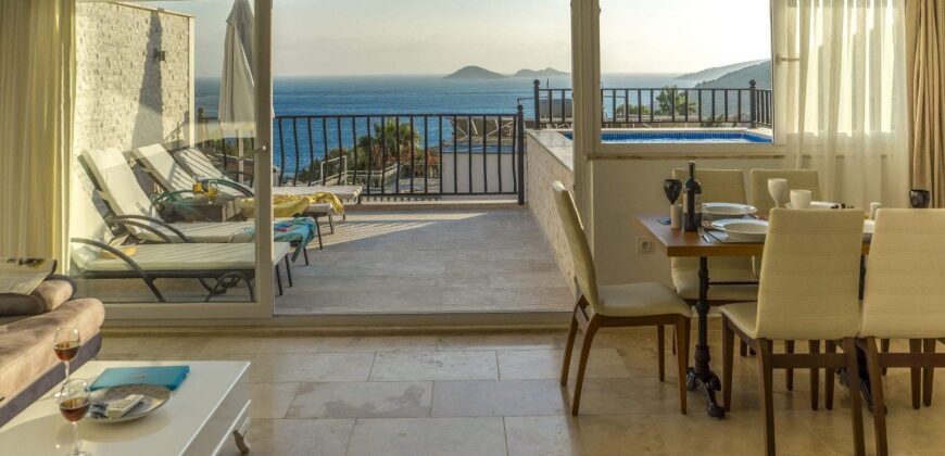 Luxury Three Bedroom Dublex Apartment in Kalkan for Sale