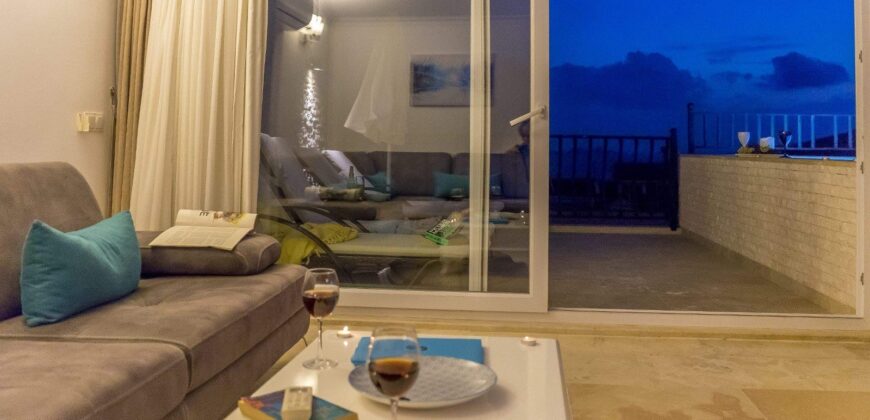 Luxury Three Bedroom Dublex Apartment in Kalkan for Sale