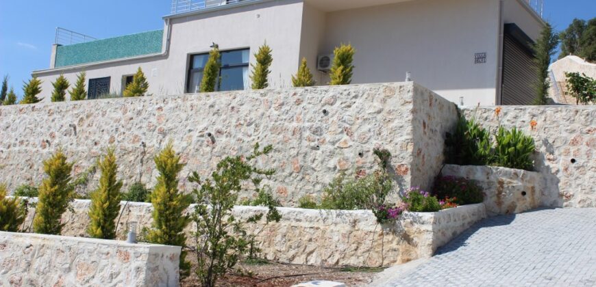 Luxury Seven Bedroom Villa in Kalkan-Sarıbelen for sale