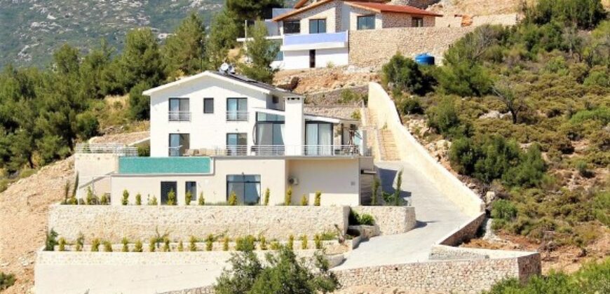 Luxury Seven Bedroom Villa in Kalkan-Sarıbelen for sale