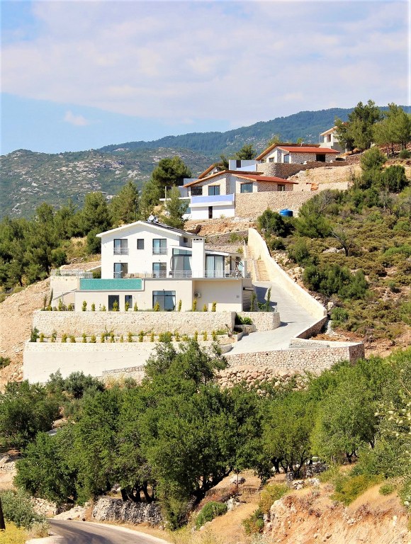 Luxury Seven Bedroom Villa in Kalkan-Sarıbelen for sale