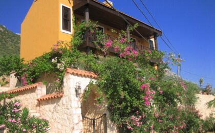 Two Bedroom Villa With Fabolous view in Kalkan-Kördere for sale